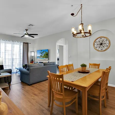 Sunny Condo Retreat At Windsor Hills